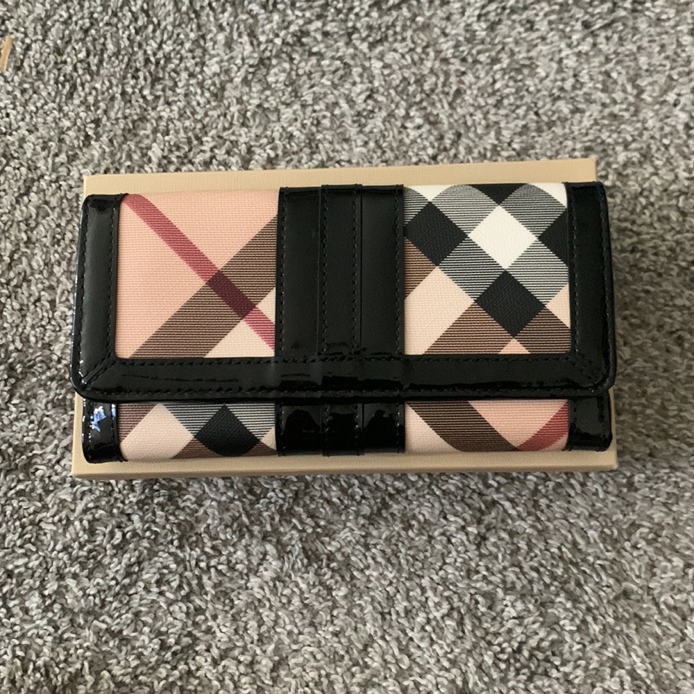 Burberry Wallet - Picture 2 of 5